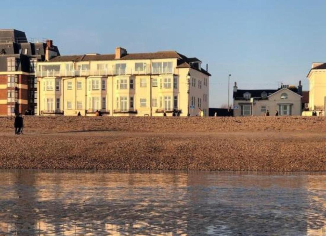 See The Sea Southsea Exterior photo